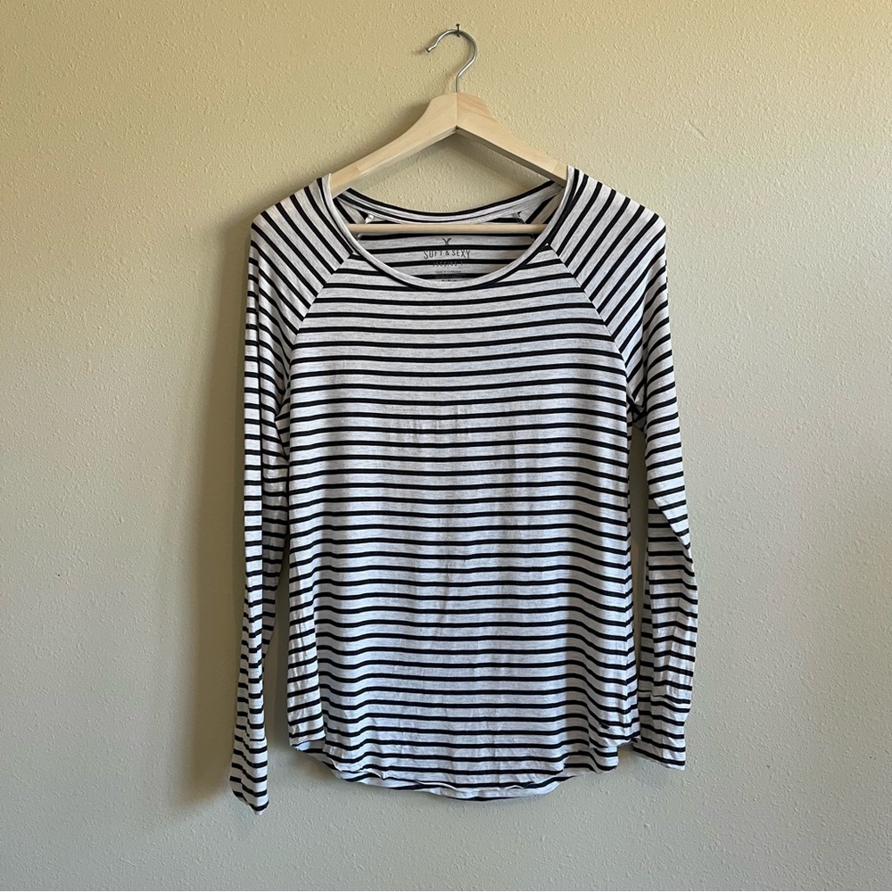 American Eagle Soft & Sexy Jegging T